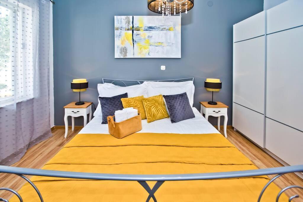 Apartman Tino With Two Sunny Terace フヴァル エクステリア 写真
