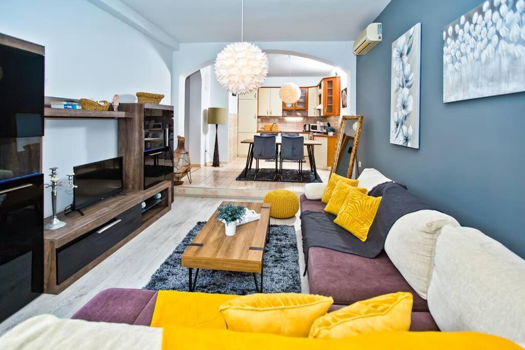 Apartman Tino With Two Sunny Terace フヴァル エクステリア 写真