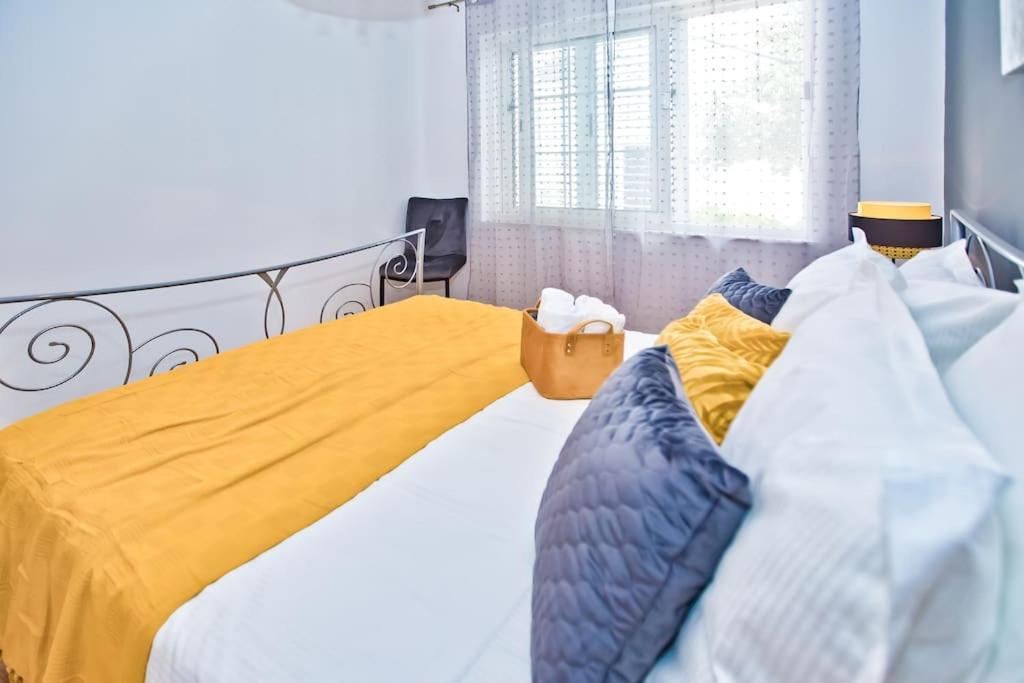 Apartman Tino With Two Sunny Terace フヴァル エクステリア 写真