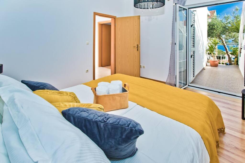 Apartman Tino With Two Sunny Terace フヴァル エクステリア 写真